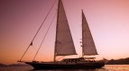 Yacht�DAIMA